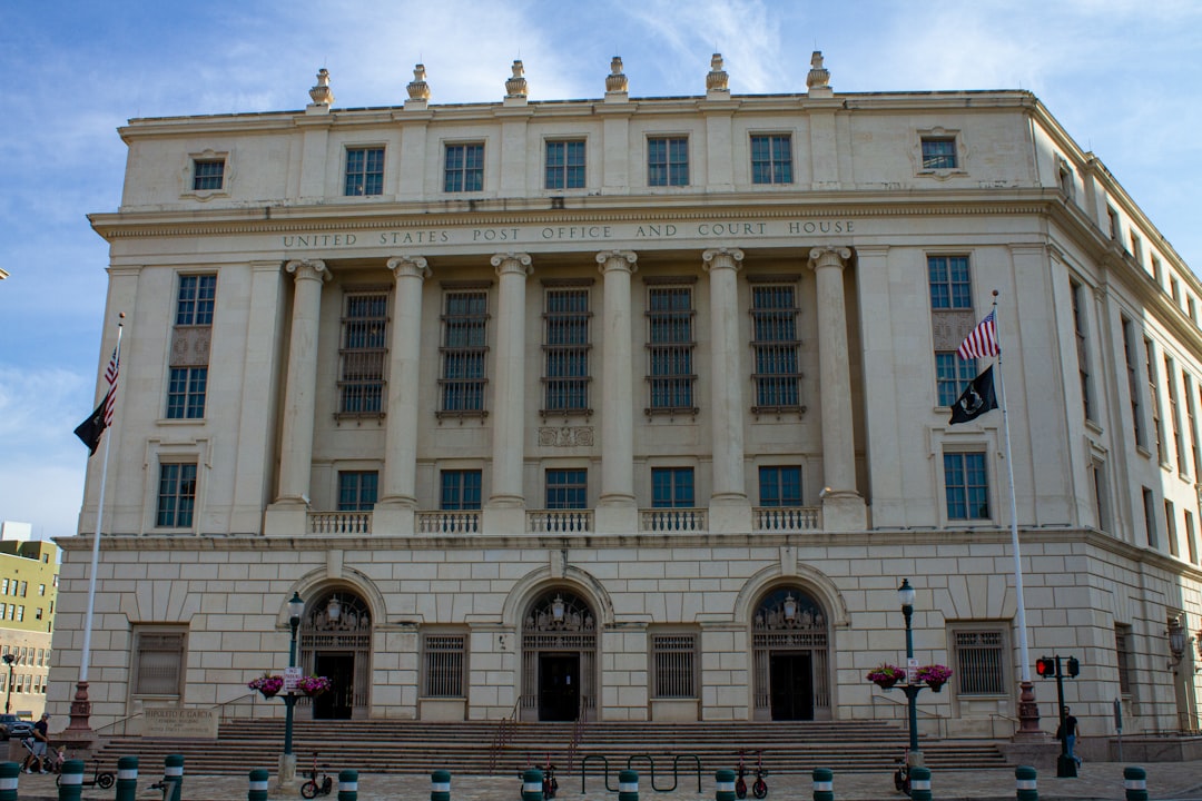 Photo Courthouse